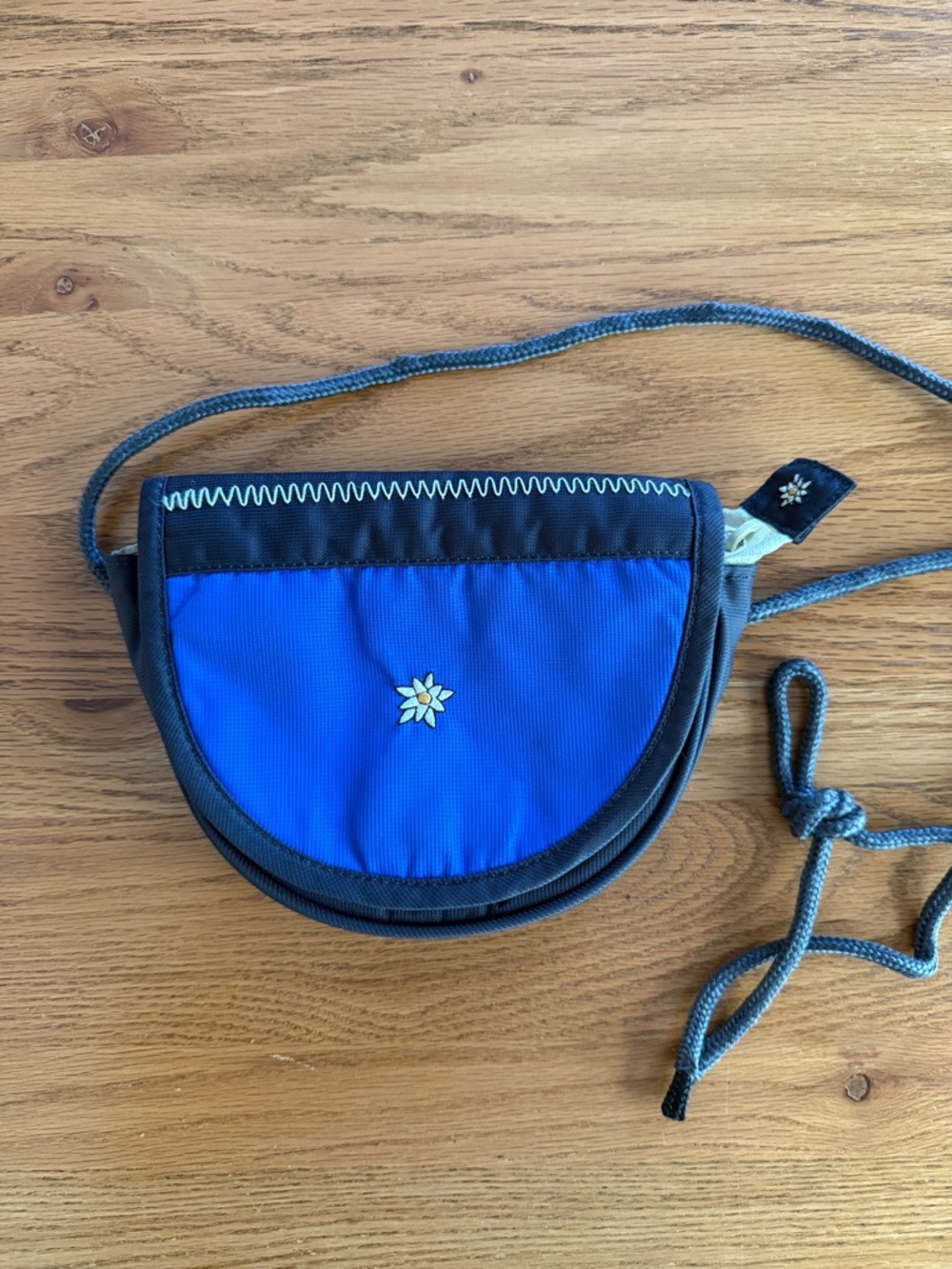 Sherpani Crossbody Bag Blue Small Travel Neck Pouch Floral Lined